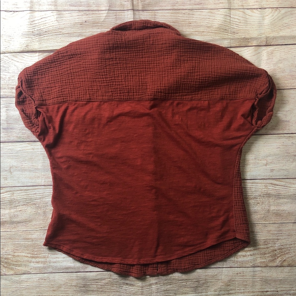 Women's‎ Rust Textured Button-Up Blouse - Picture 7 of 7